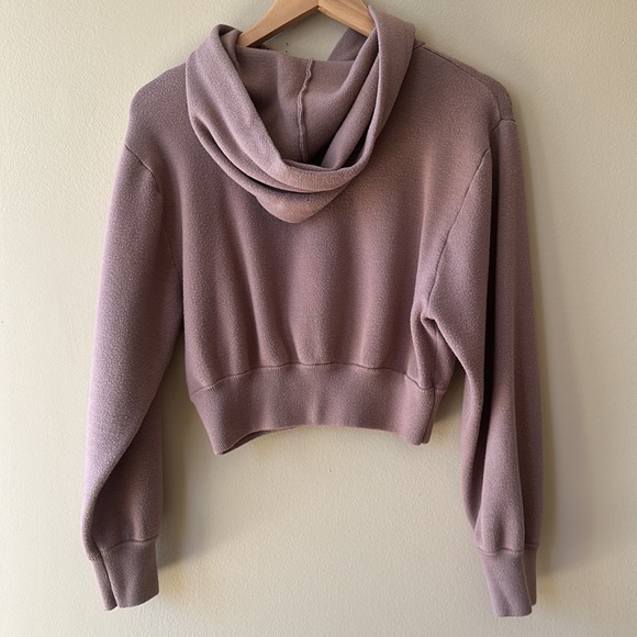 Zara Cropped Sweatshirt - Picture 2 of 3